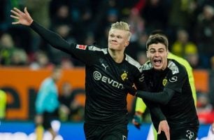 Borussia Dortmund duela com o Colônia