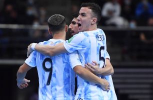 Argentina e Portugal decidem o título