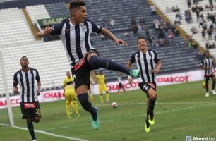 Deportivo e Alianza Lima se enfrentam pelo Campeonato Peruano
