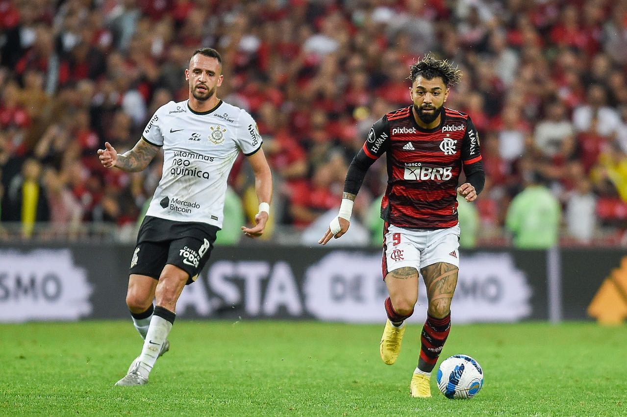 Athletico-PR x Flamengo se enfrentam
