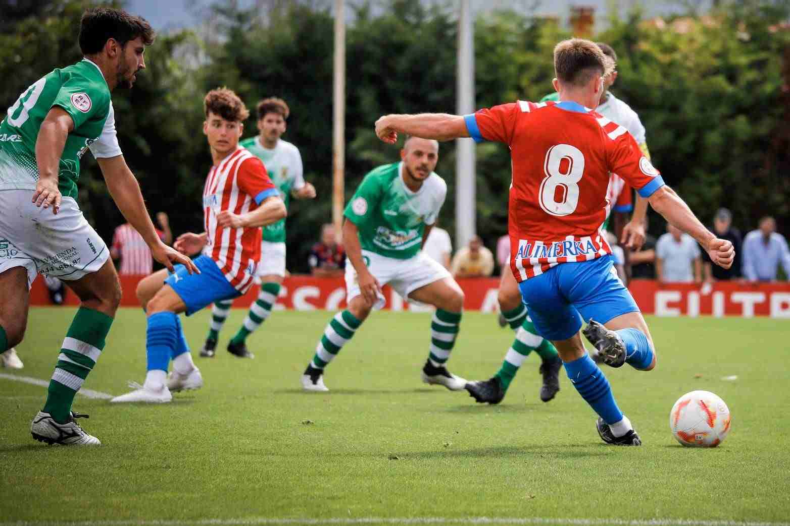 O Sporting Gijón faz campanha mediana na segunda divisão espanhola