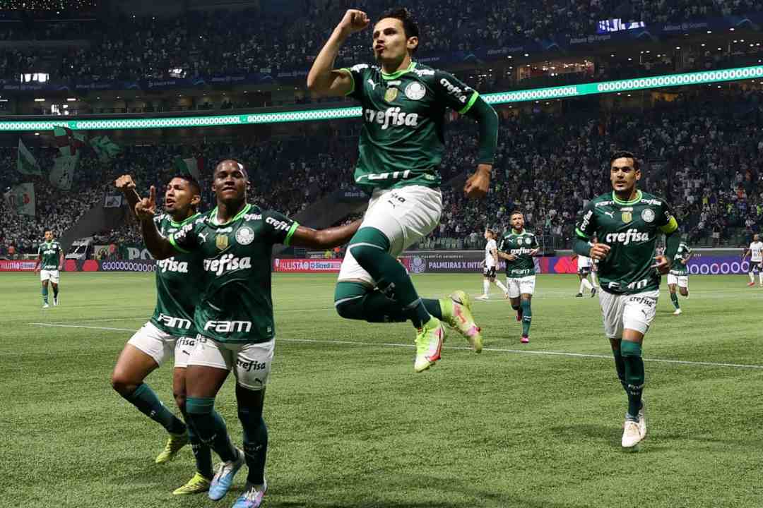 Palmeiras é o favorito nas disputas nacionais.