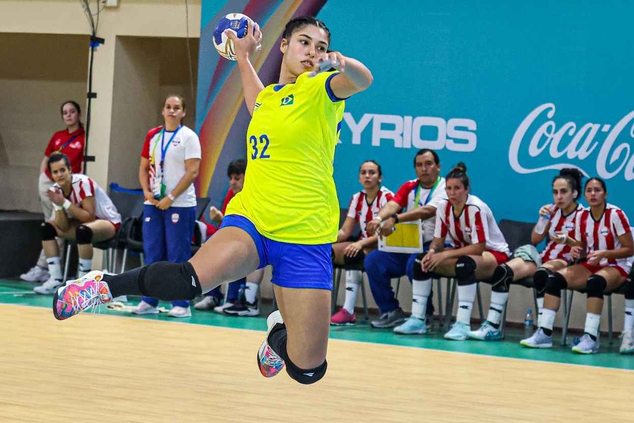 Aposte no Brasil no Handebol Feminino - Foto: Facebook.com/CBHbOficial