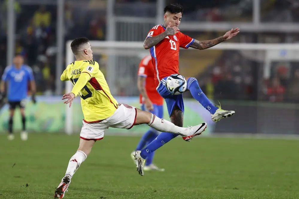 Pulgar Chile Pulgar é um dos convocados no Chile - Foto: Facebook.com/SeleccionChilena